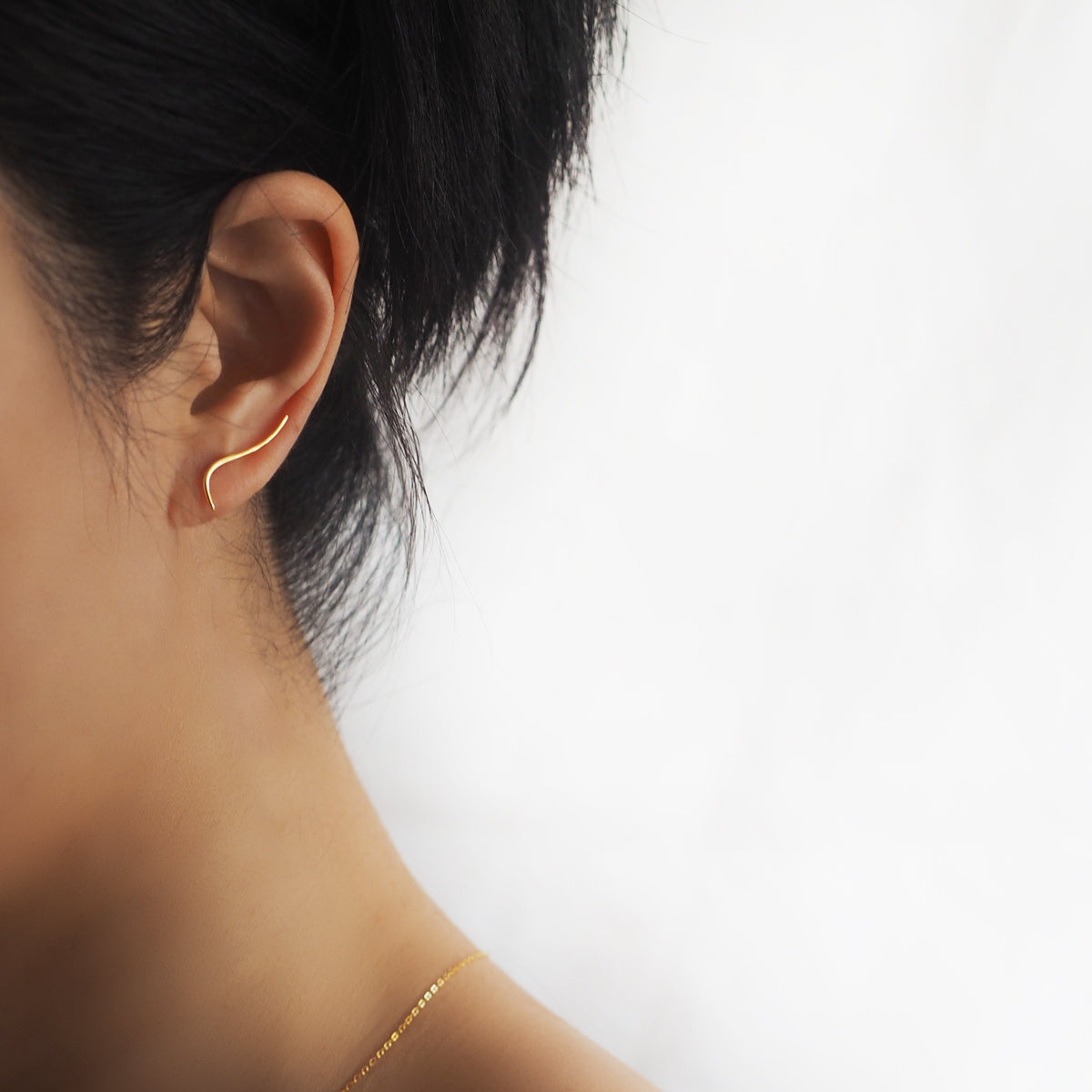 Midge Minimalist Line Earrings